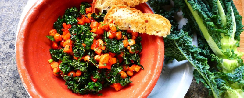 Kichererbsen-Gemüse mit Aprikosenharissa...