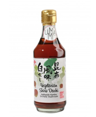 Vegetarisches Dashi - Japanische Brühe Vegetarisches Dashi - Japanische Brühe