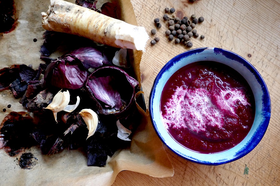 Rote-Beete-Suppe mit frischem Meerrettich | Gewürze der Welt