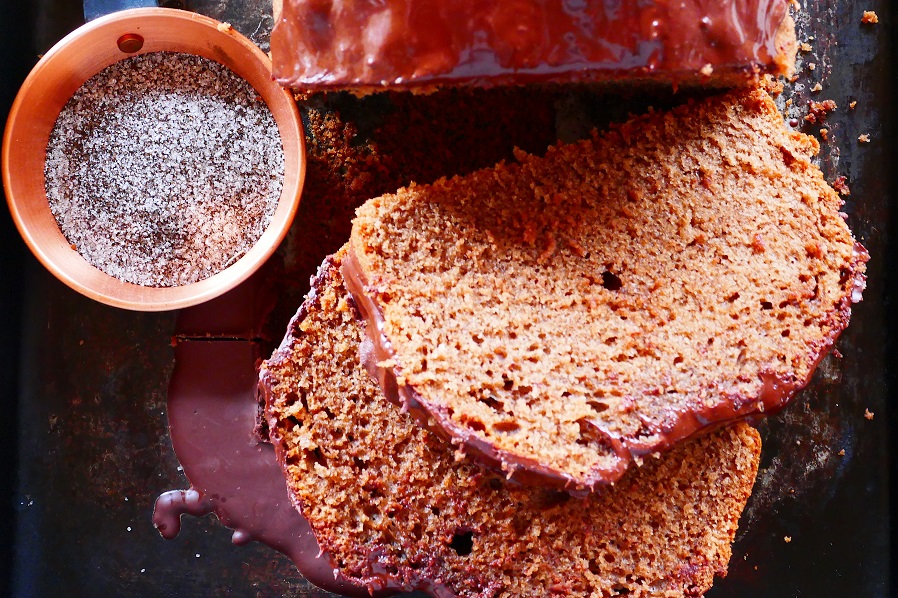 Rotweinkuchen mit Schokoguss | Gewürze der Welt